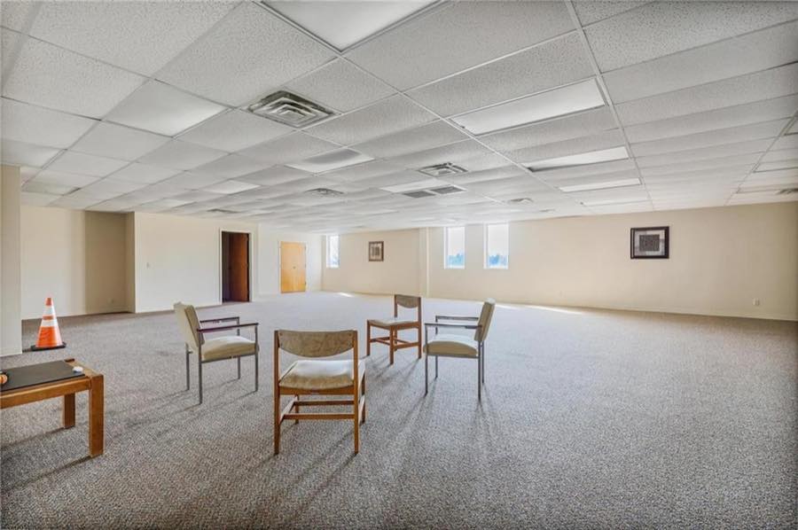 Open suite ready to lease